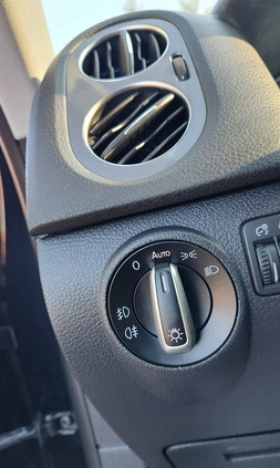 Volkswagen Tiguan cena 59999 przebieg: 180000, rok produkcji 2013 z Myślibórz małe 742